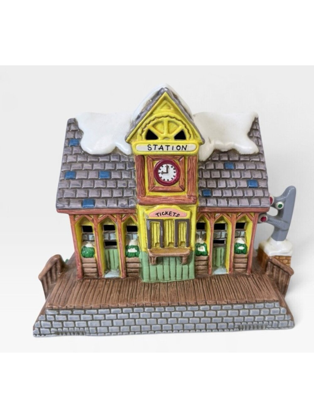 Lefton Colonial Village Lighted Train Station Ceramic 1987 Christmas 06335